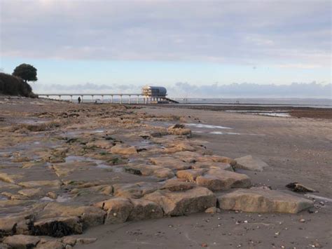 Bembridge limestone Photo | UK Beach Guide