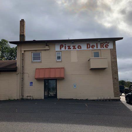 Pizza Del Re Eau Claire Menu Prices Restaurant Reviews Tripadvisor