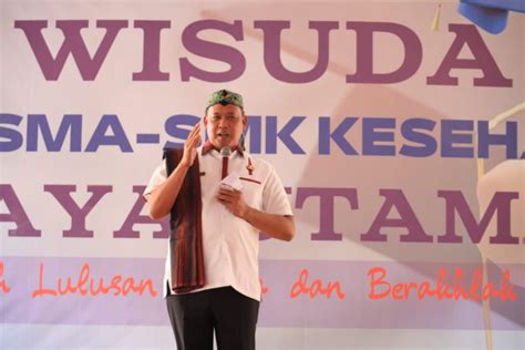 Hadiri Wisuda Di Sekolah Daya Utama Plt Wali Kota Bekasi Beri Pesan