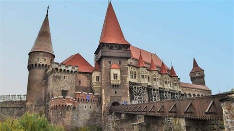 Castles of Transylvania – transylvaniantours.com