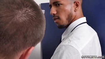 Vídeos gratis de jovencitos pelirrojos teniendo sexo gay con hombres Viernes sin pantalones