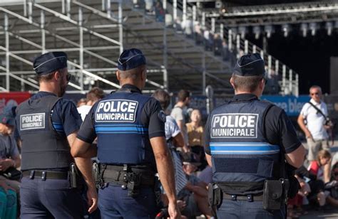 Mort De Nahel Une Cagnotte En Soutien à La Famille Du Policier Atteint Presque Les 900 000