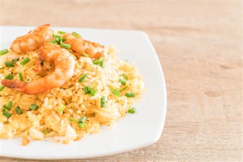 Arroz Frito Con Camarones Foto Premium