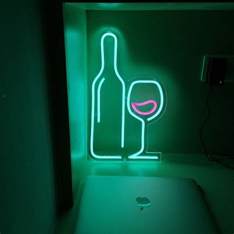 15+ Vintage Bar Neon Signs To Upbeat Festive Vibes