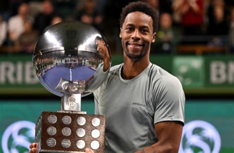 Moving Gael Monfils triumphs in Stockholm and thanks his family: "A special week"