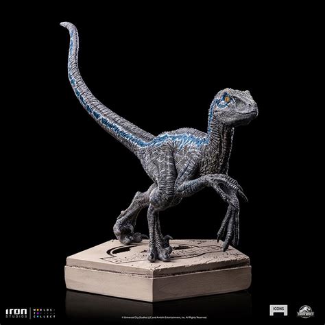 Jurassic World Velociraptor Blue Statuette Icons Cm Shopforgeek