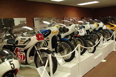 Triumph Triple British National Motorcycles Museum Motos Anglaises