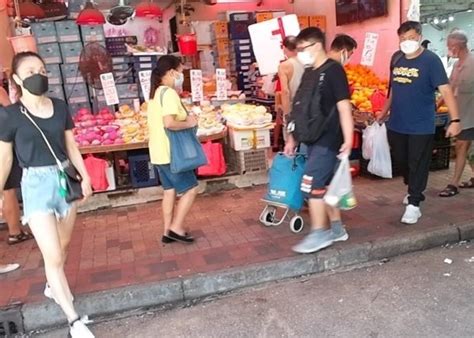 4區打擊非法店舖阻街 兩部門單日發26張「牛肉乾」｜即時新聞｜港澳｜oncc東網