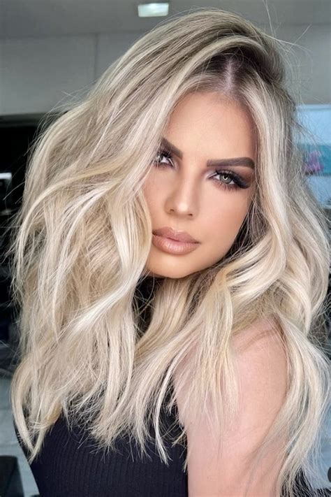 20 Vanilla Blonde Hair Color Ideas That Will Make You Look Like A