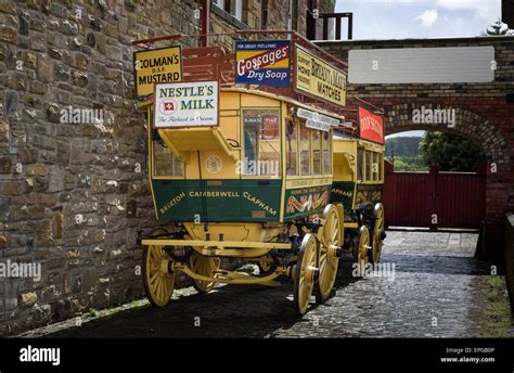 Two Victorian Horse Drawn Omnibuses Stock Photo Alamy