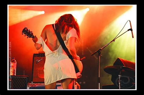 BLACKHOLEBEATS Blonde Redhead