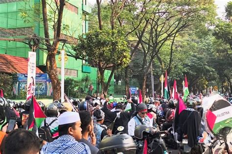 Aksi Bela Palestina Ribuan Peserta Padati Masjid Agung Al Azhar