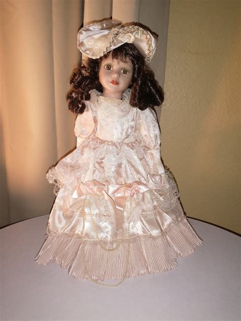 26 Inch Porcelain 1800s Lady Doll By Michael Reid Cert 54 Off