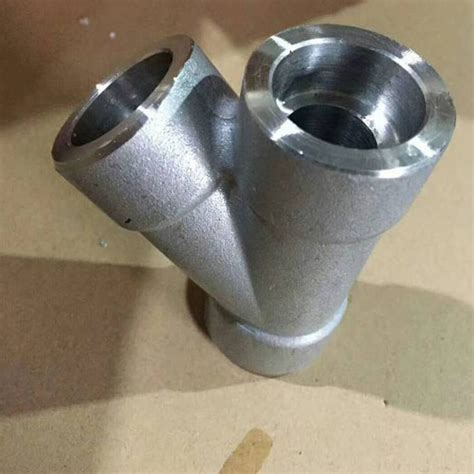 ASME B16 11 Standard Hot Dip Galvanized Socket Tee DN50 6000LB