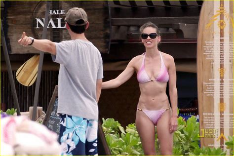 Hilary Swank Pink Bikini In Hawaii Photo 2473038 Bikini Hilary