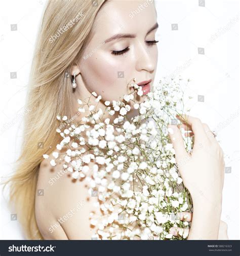 Naked Blonde Girl On White Background Stock Photo 588216323 Shutterstock