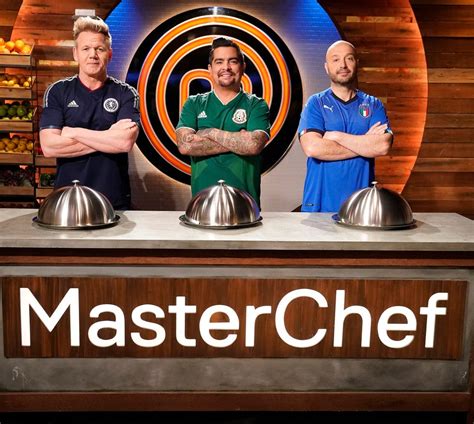 'MasterChef' Season 10: Facts About the 2019 Judges, Gordon Ramsay ...