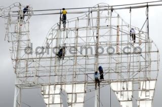 Renovasi Logo Puat Perbelanjaan Di Kelapa Gading DATATEMPO