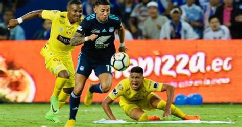 Emelec Venci Al Barcelona Sc En El Cl Sico Del Astillero Por La