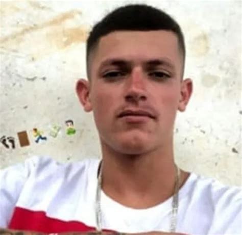 Jovem é Assassinado A Tiros No 1º Homicídio Do Ano Em São Carlos Menor