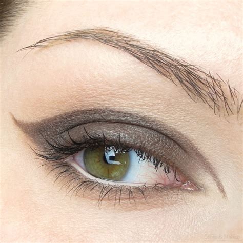 Maybelline Nude Romance Plush Silk Eyeshadow Review And Swatches Coffee Makeup