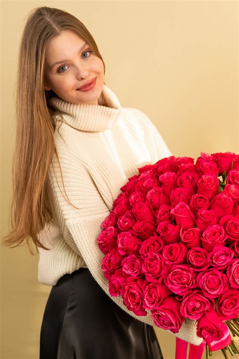 Доставка цветов Екатеринбург — цветочный интернет-магазин Fanfantulpan