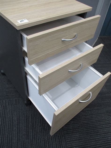 New Natural Oak And Ironstone 3 Drawer Mobile Pedestals 345 Giant