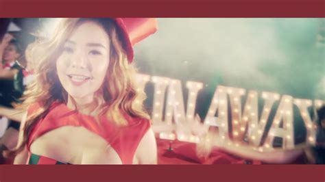 Minh Hang Nude Pics Page 1