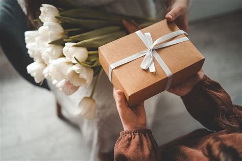 Cette actrice fan de déco vous aide à trouver le cadeau parfait pour la