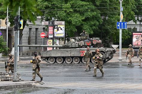 Concluida La Rebelión El Grupo Wagner Entrega Sus Tanques Y Artillería A Las Fuerzas Armadas Rusas