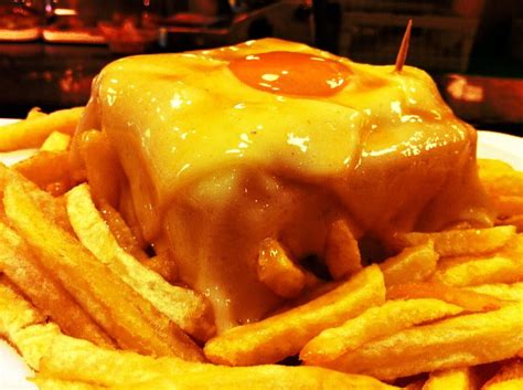 Secret recipe to cook the Francesinha.