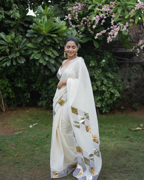 Actress Aishwarya Lekshmi Shares Her Onam 2022 Special Photoshoot