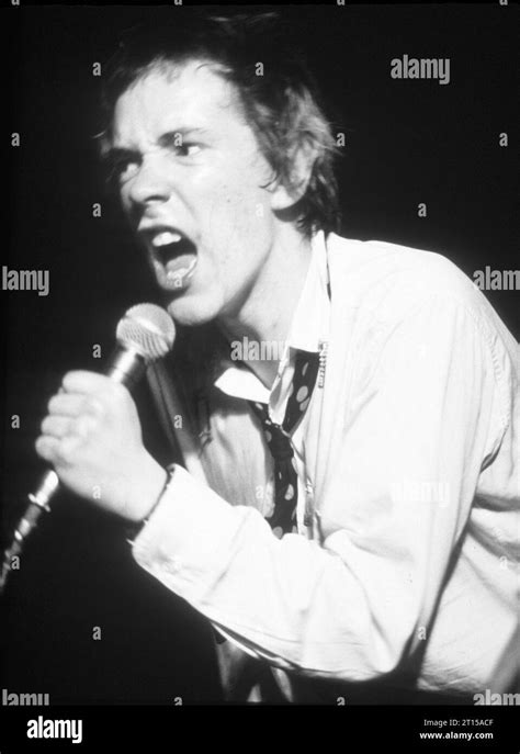 SEX PISTOLS UK Punk Rock Group With Johnny Rotten In Stock Photo Alamy