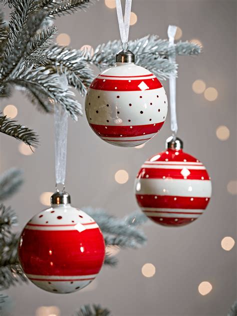 Get The Look Traditional Glass Bauble Christmas Tree Decorations Tree Decorations