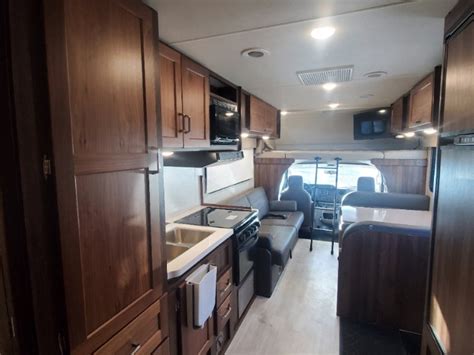 2021 WINNEBAGO MINNIE WINNIE 25B - Good Sam RV Rentals