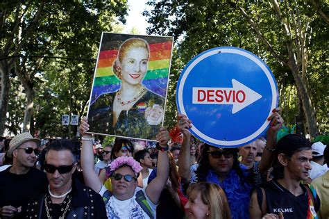 Más de un millón de personas celebró el Orgullo Gay en una impresionante fiesta en Madrid Infobae