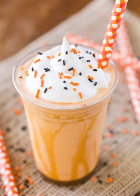 Pumpkin Milkshake Recipe {Disney World Copycat} | Lil' Luna