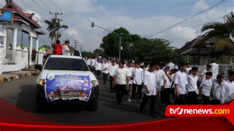 Siswa Sekolah Islam Nurul Ilmi Ikuti Pawai Sambut Bulan Suci