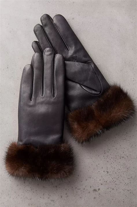 Women S Yvonne Cashmere Lined Lambskin Leather Gloves With Mink Fur