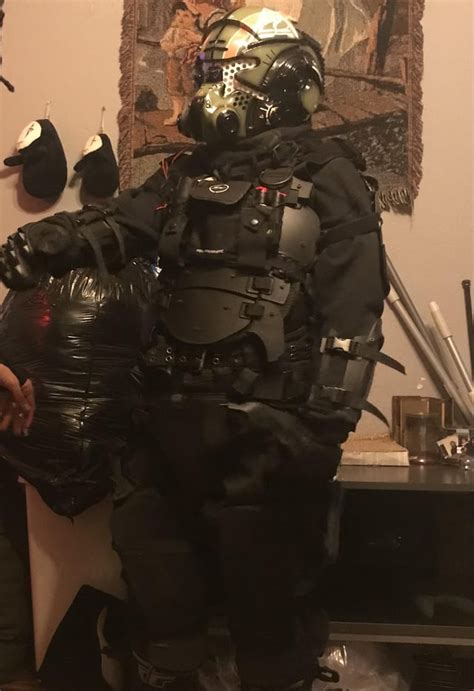 My pilot cosplay : r/titanfall