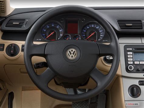 2009 Volkswagen Passat: 11 Interior Photos | U.S. News