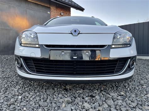 Бампер рено меган 3 Renault Megane 3 решітка разборка: 285 грн ...