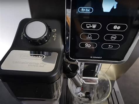 DeLonghi Dinamica Plus Review - Easily Drink Iced Coffee + More