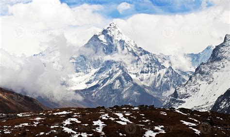 Ama Dablam peak, Nepal 789578 Stock Photo at Vecteezy