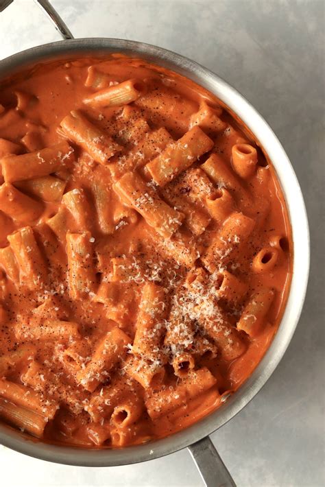 16 Carbone Spicy Rigatoni Recipe FaitheyTanner