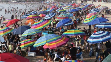 Turistas Juarenses Abarrotan Playas De Mazatl N Ju Rez Digital