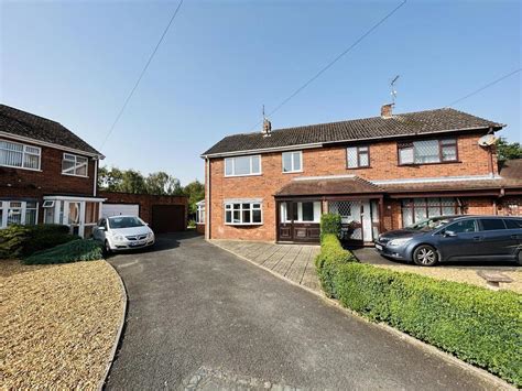 Mount Drive Wombourne Bed Semi Detached House Pcm Pw