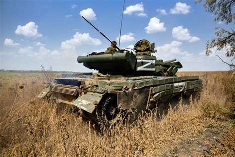 Иранцы оснастили танки Т-72С своими комплексами оптико-электронного ...