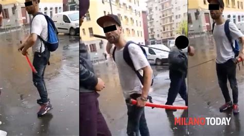 Milano Uomo Gira Armato Di Katana E Minaccia La Gente Poi Con Un