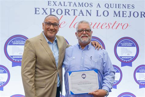 Coctel De Nominados Premios A La Excelencia Exportadora Adoexpo